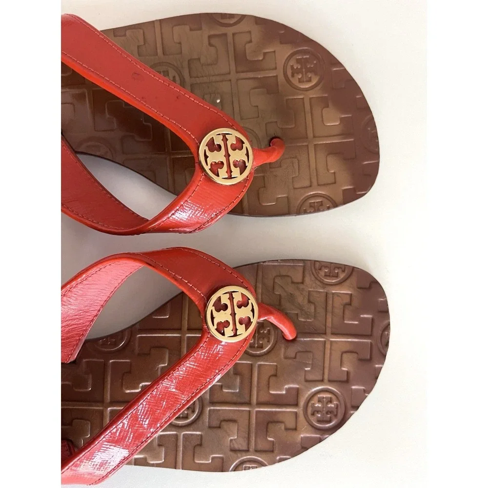 Tory Burch Thora Sandal Flip Flops Patent leather Logo Sz 6 Coastal Resort Prep